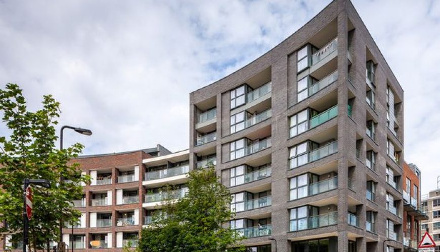 Jigsaw, W13