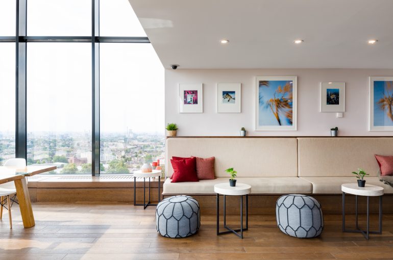 Image of Vantage Point, N19