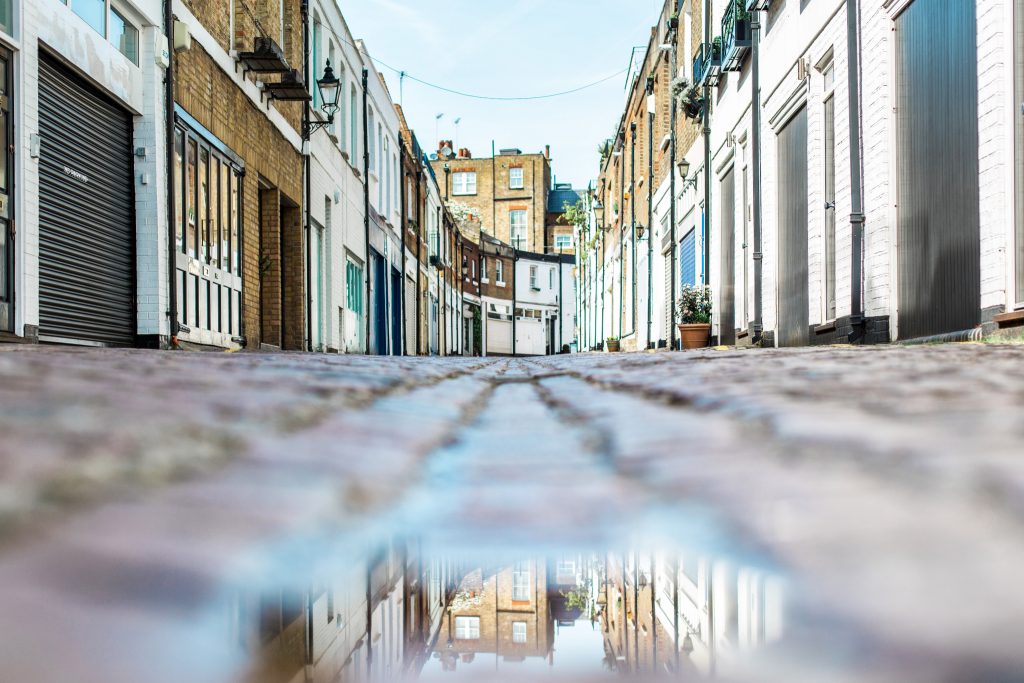 Mews street in Kensington and Cheslsea