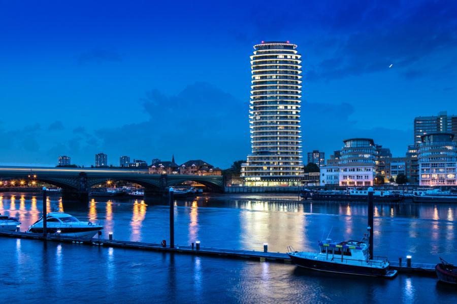 View of the River Thames and tall building at night