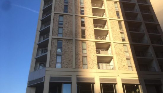 Argo Apartments, E16