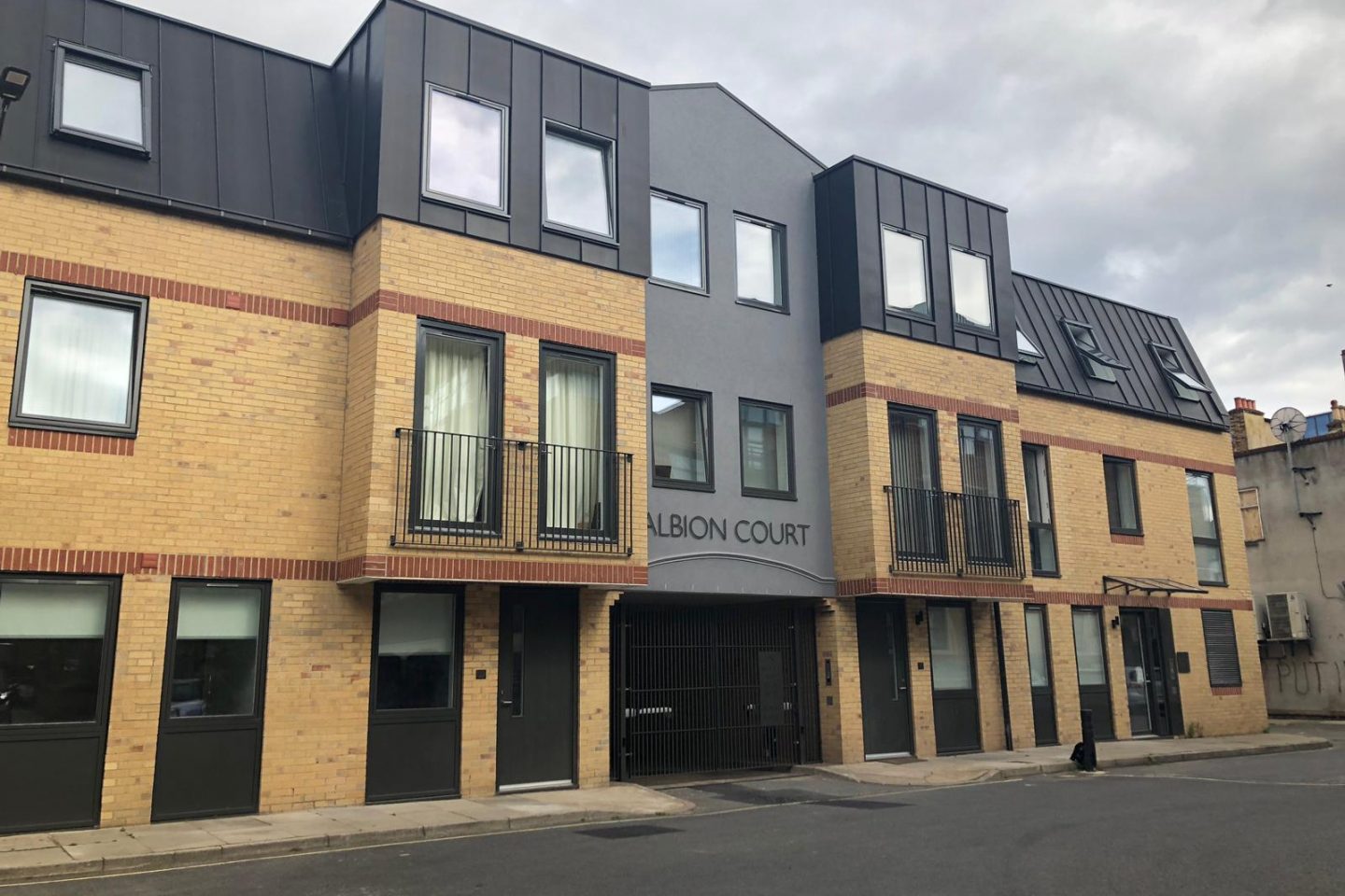 Reviews of Albion Court, W6 HomeViews