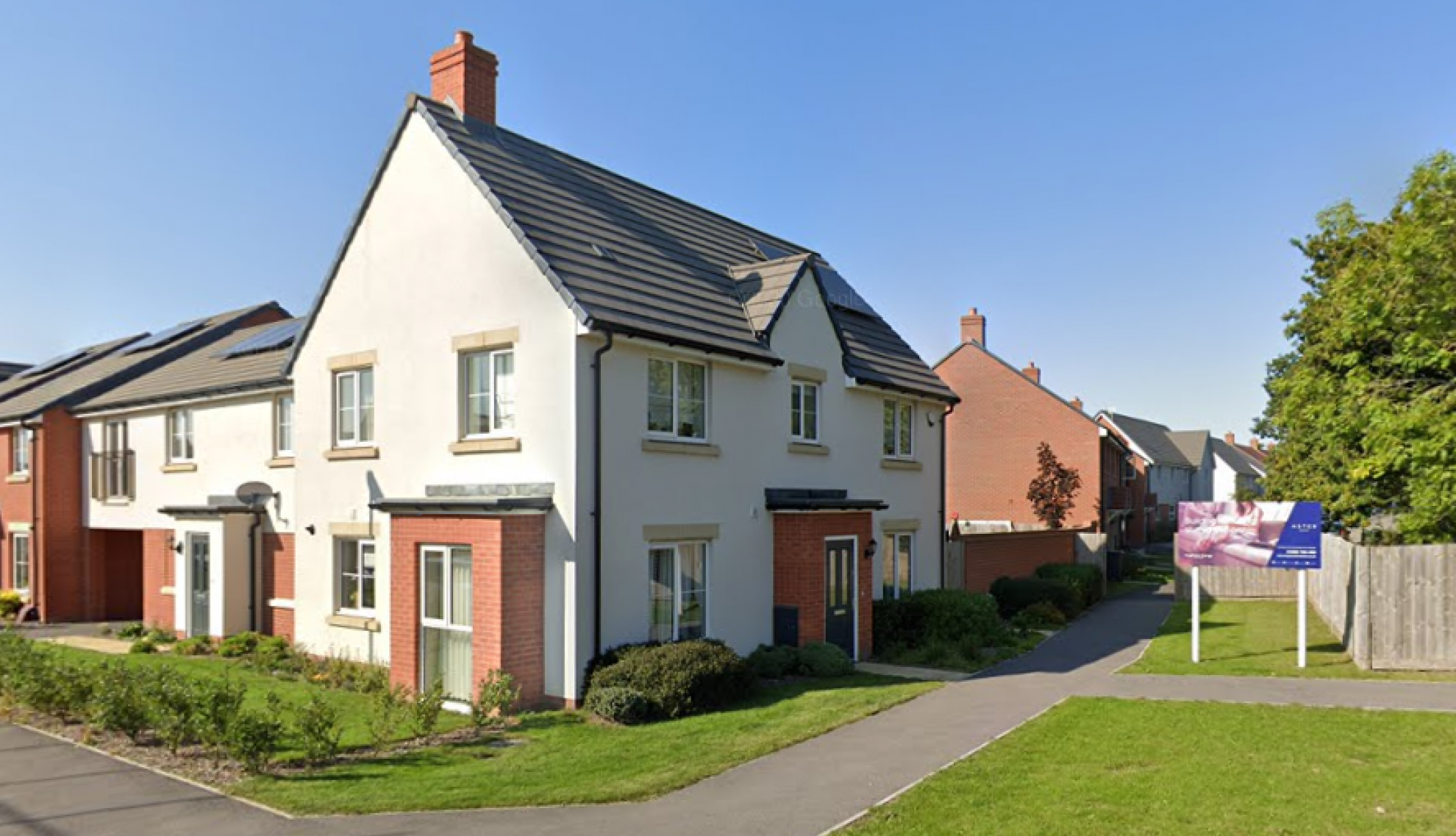Kingfisher Grange street side view