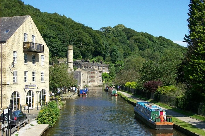 Caldercot Lock in West Yorkshire