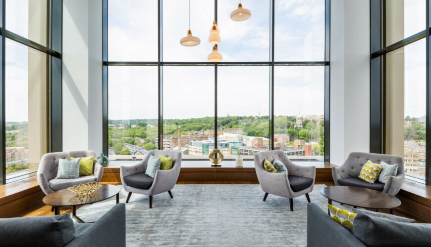 Image of Vantage Point, N19